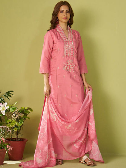 Women Floral Embroidered Kurta with Trousers & Dupatta