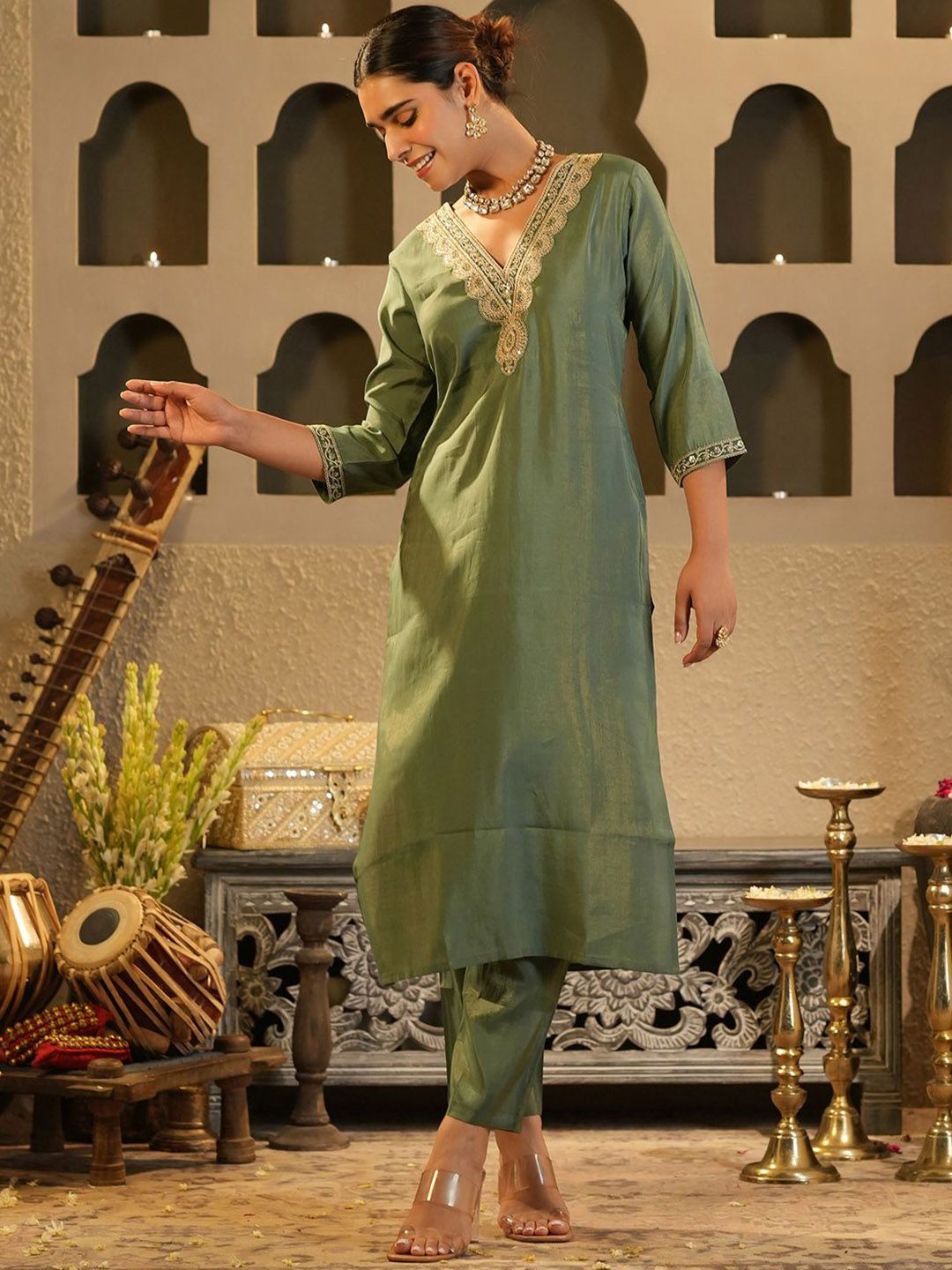 Women Woven Design Embroidered Kurta with Trousers