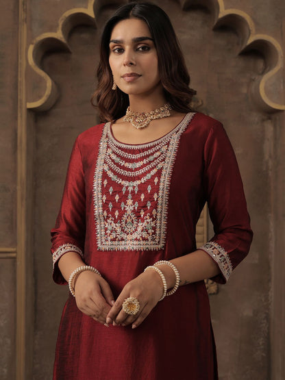 Floral Yoke Design Thread Work Straight Kurta With Trousers