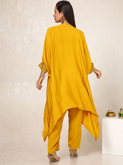 Dhiyona SO Women's V-Neck Three-Quarter Sleeves Regular Mirror Work Kaftan Kurta With Trouser