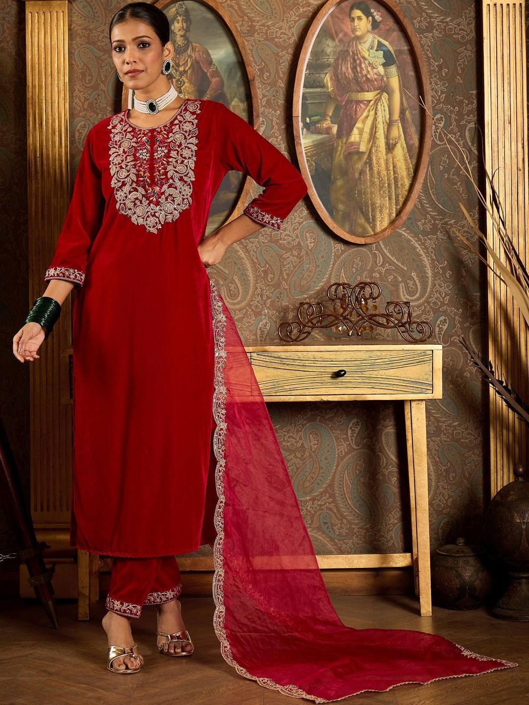 Women Ethnic Motifs Embroidered Thread Work Velvet Kurta & Trousers With Dupatta