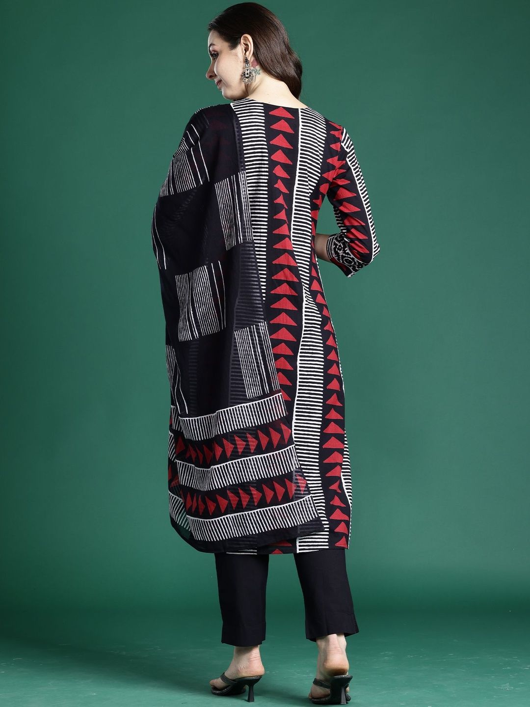 Geometric Printed Straight Pure Cotton Kurta With Trouser And Dupatta