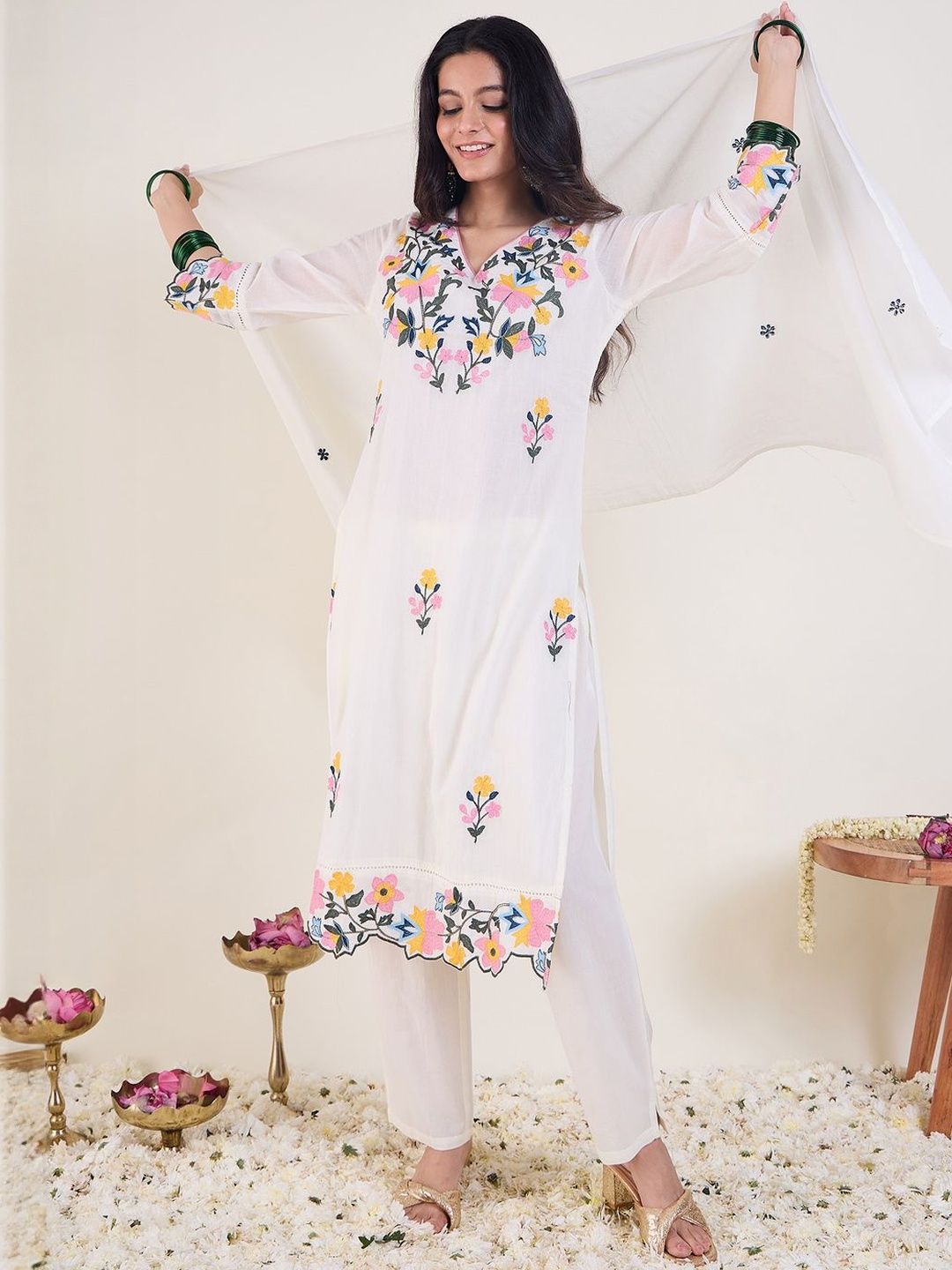 Dhiyona IE Floral Embroidered Thread Work Pure Cotton Kurta With Trousers & Dupatta