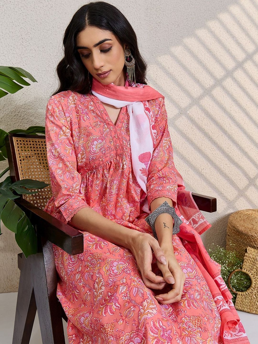 Women Floral Printed Empire Pure Cotton Kurta with Trousers & With Dupatta
