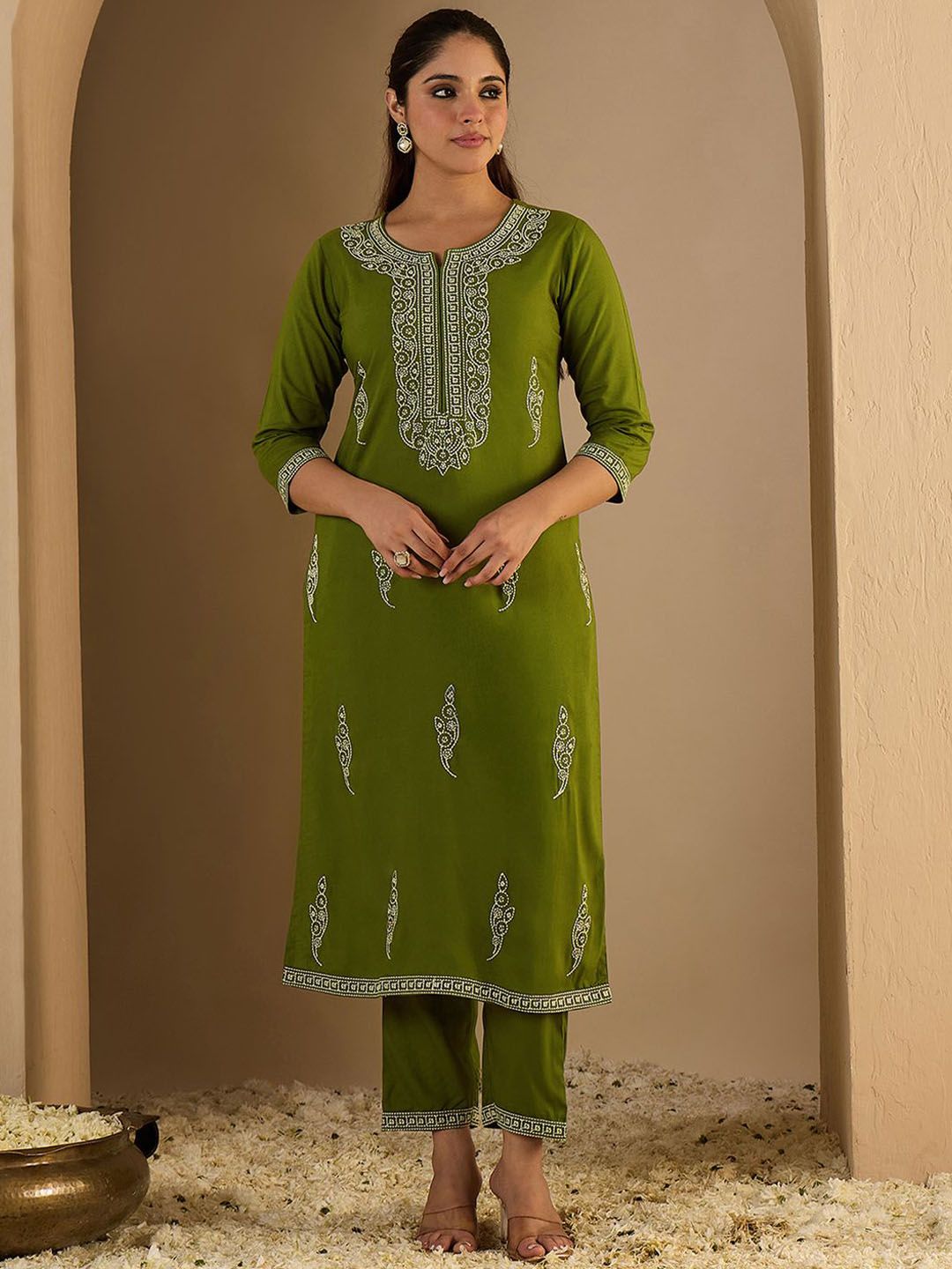 Dhiyona IE Women Embroidered Round Neck Straight Co-Ords Set