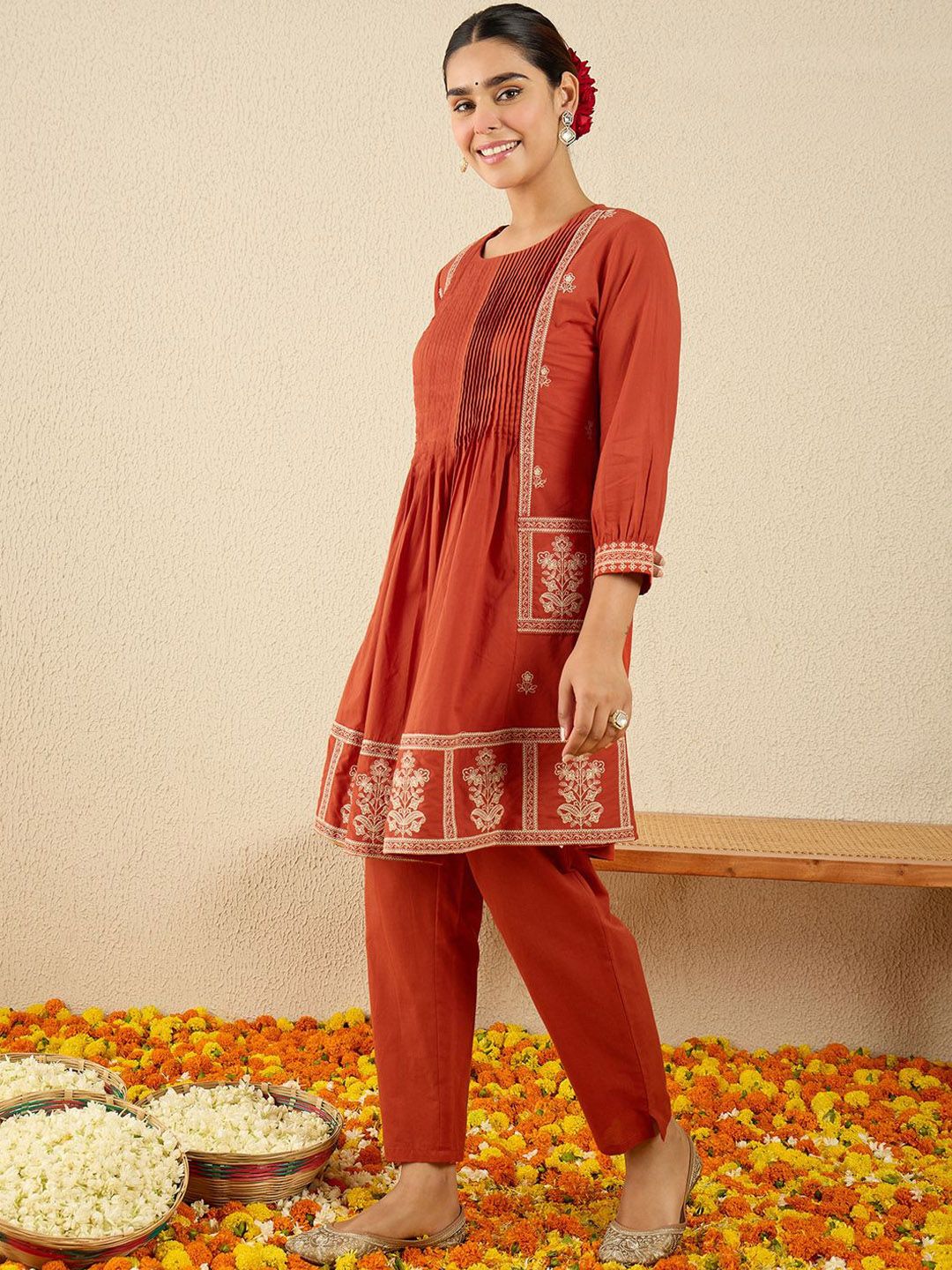 Floral Embroidered Thread Work Pure Cotton Kurta With Trousers