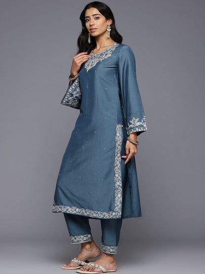 Dhiyona VA Women's Floral Embroidered Regular Kurta Trousers With Dupatta