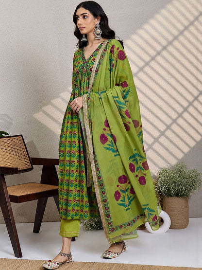 Floral Printed Panelled Pure Cotton Kurta With Trouser & Dupatta