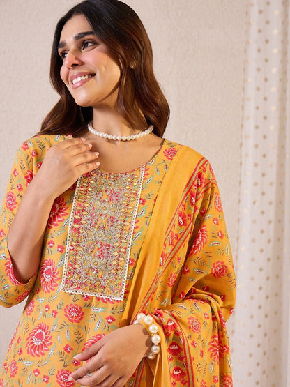 Floral Embroidered Straight Zari Work Kurta With Trousers & Dupatta