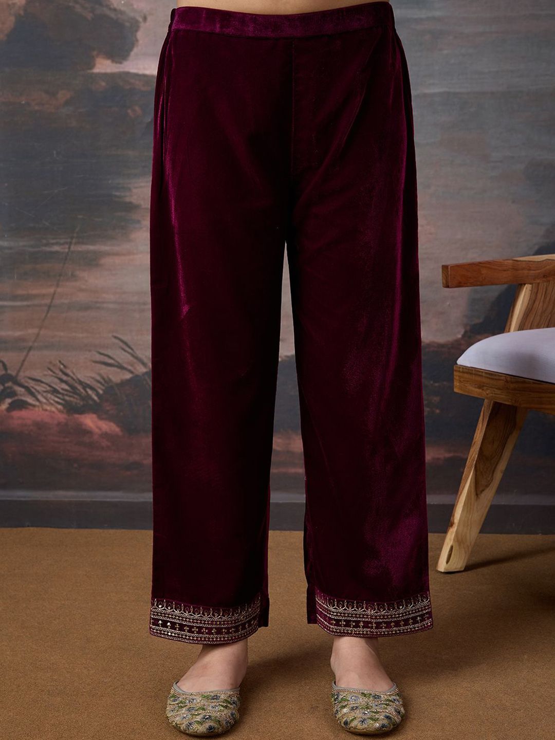 Dhiyona PD Women Women Embroidered Kurta & Trouser With Dupatta