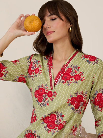 Women Floral Printed Regular Mirror Work Pure Cotton Kurta with Trousers