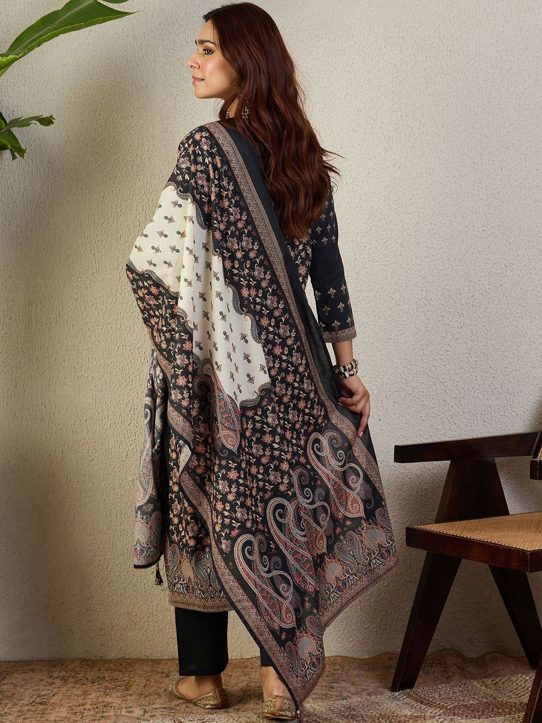 Ethnic Motifs Printed Round Neck Pure Cotton Kurta With Trousers & Dupatta