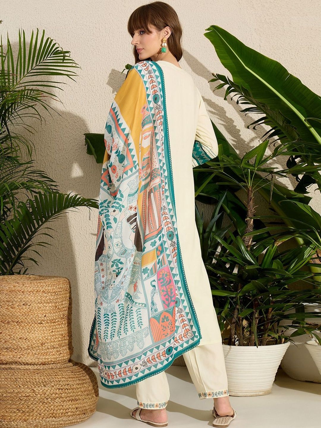 Women Ethnic Motifs Embroidered Regular Kurta with Trousers & With Dupatta