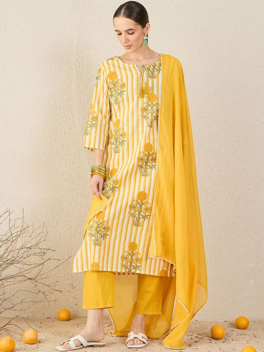 Women Floral Printed Cotton Kurta with Trousers & Dupatta
