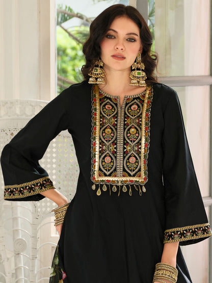 Women Ethnic Motifs Regular Sequinned Kurta with Trousers & With Dupatta