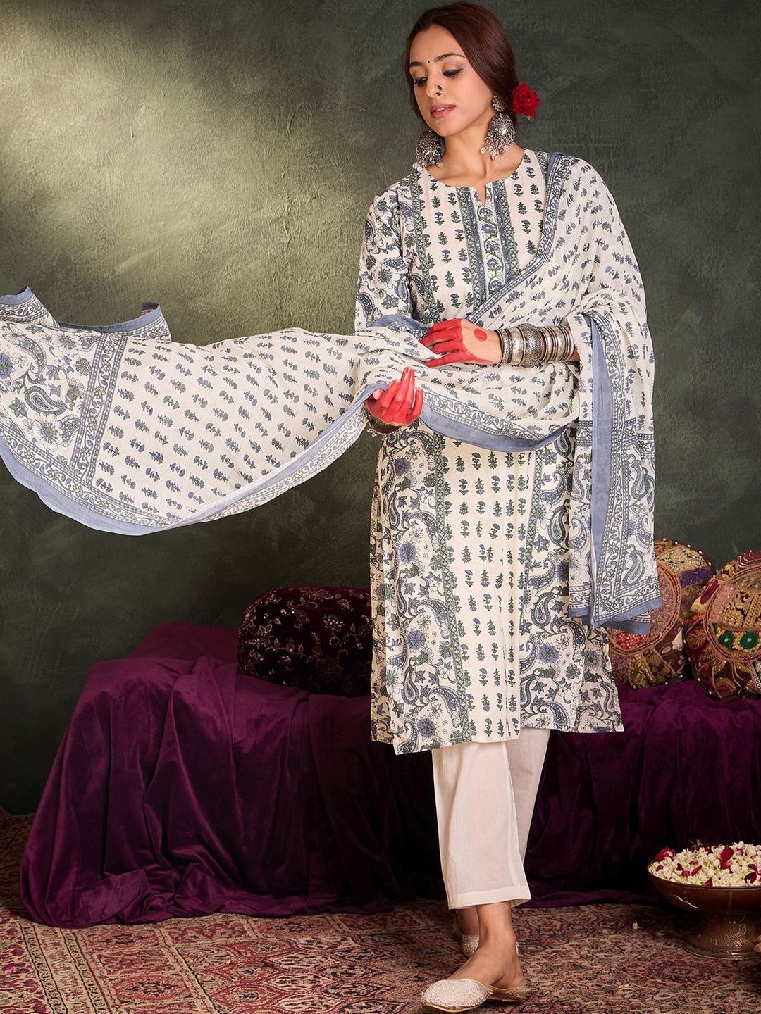 Women Ethnic Motifs Printed Regular Pure Cotton Kurta with Trousers & With Dupatta