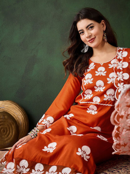 Dhiyona SN Women's Embroidered Thread Work Notch Neck Straight Kurta & Trousers With Dupatta