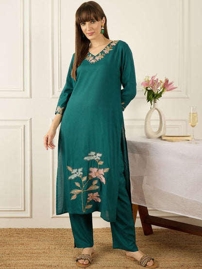 Dhiyona IE Embroidered V-Neck Three-Quarter Sleeves Pure Cotton Tunic And Trousers
