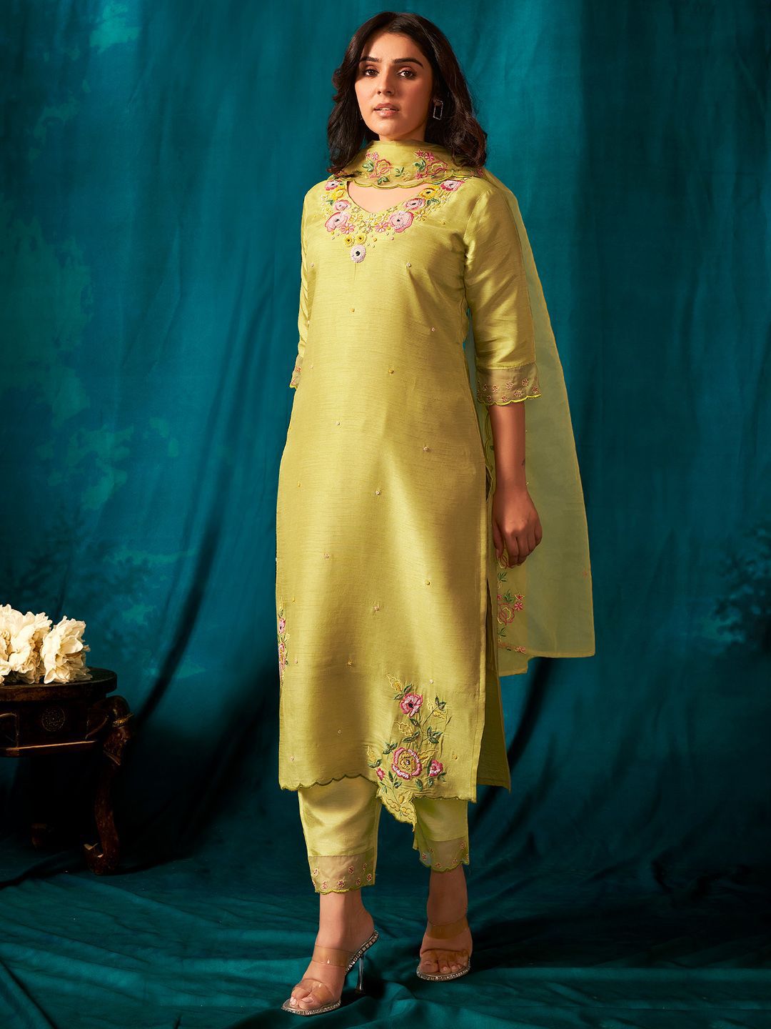 Women Floral Embroidered Beads and Stones Kurta with Trousers & With Dupatta