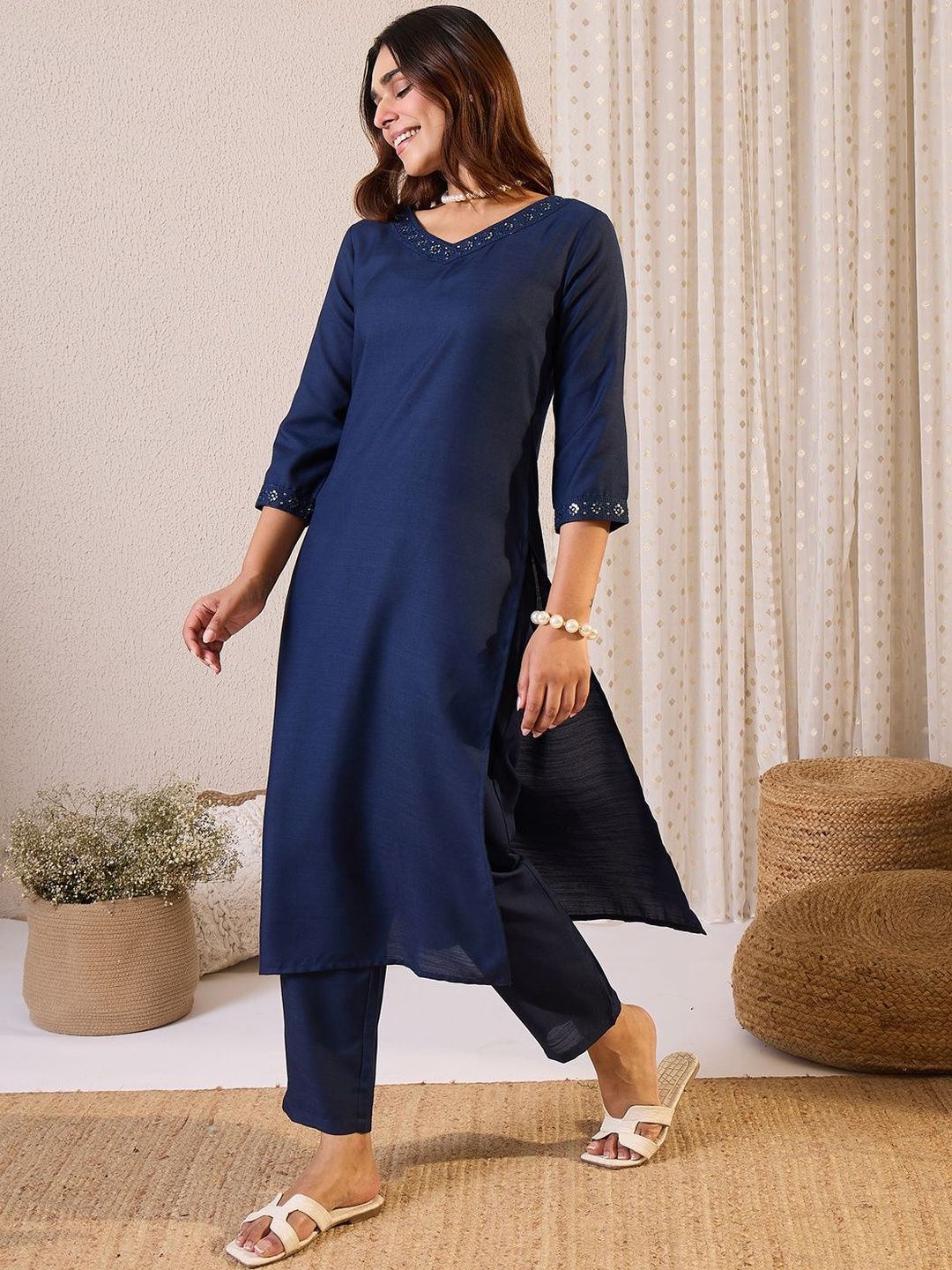 Floral Yoke Design V-Neck Sequinned Straight Kurta & Trousers