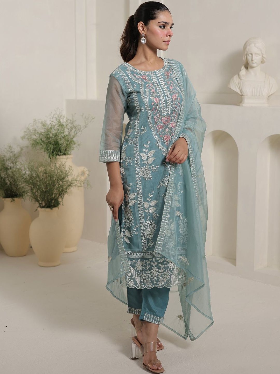 Women Floral Embroidered Kurta with Trousers & Dupatta