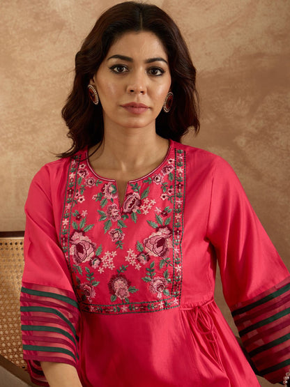 Dhiyona IE Women Floral Embroidered Empire Thread Work Liva Kurta with Trousers
