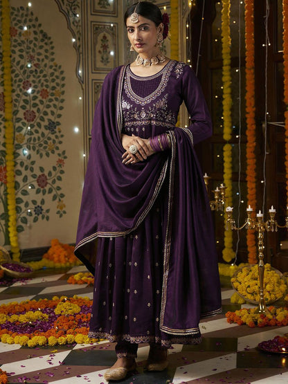 Dhiyona CH Women Floral Embroidered Pleated Sequinned Kurta with Trousers & With Dupatta