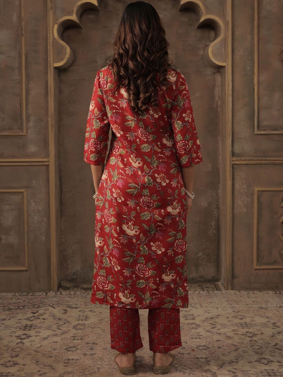 Women Floral Printed Kurta with Trousers & Dupatta
