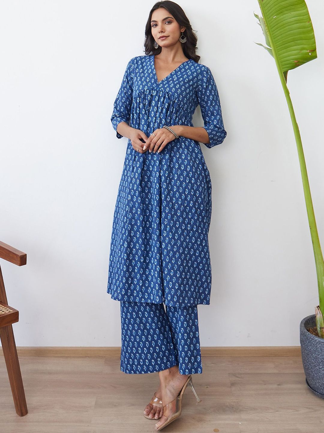 Dhiyona IE Printed V-Neck Pure Cotton A-Line Tunic With Palazzo