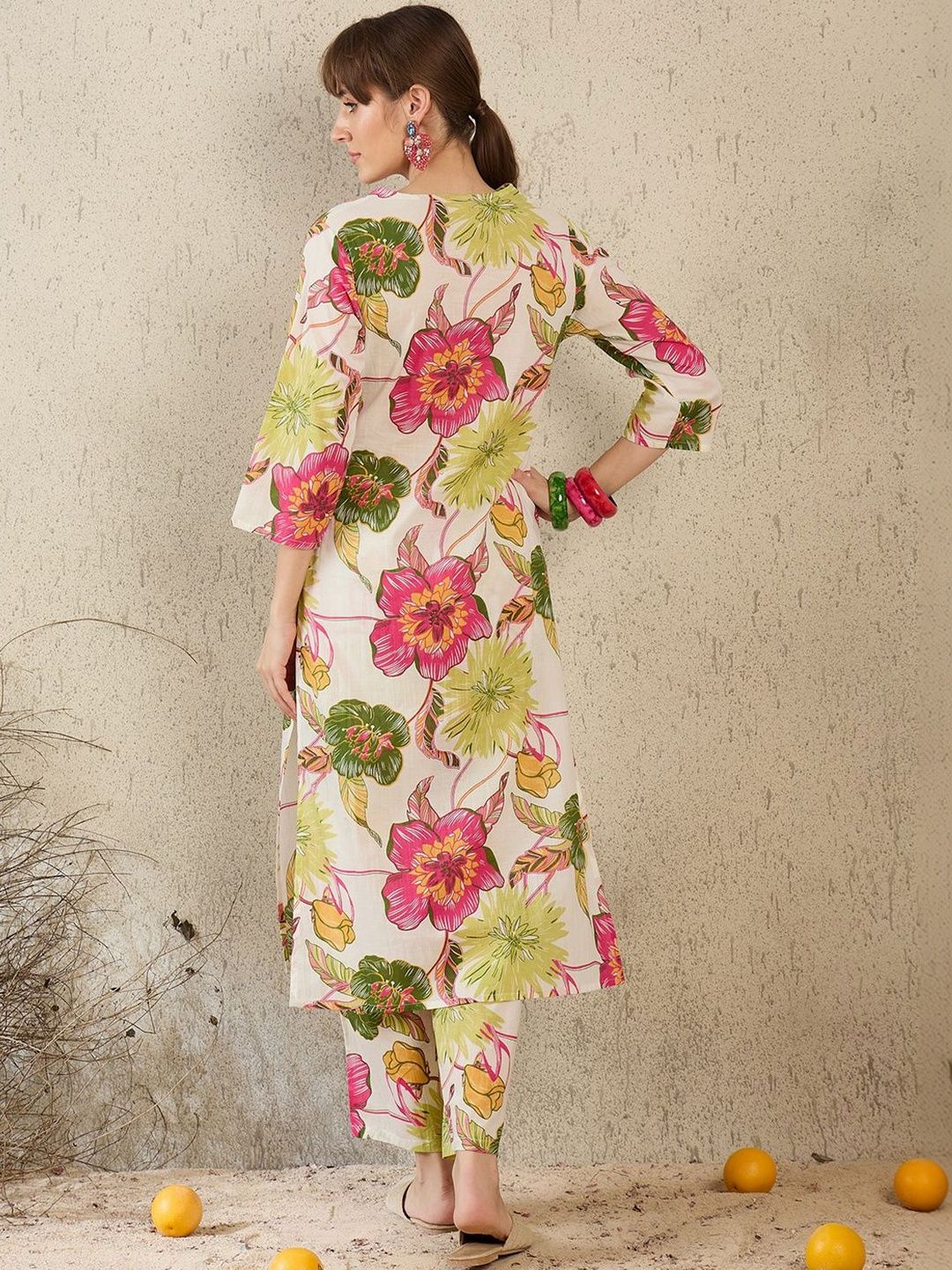 Women Floral Printed Regular Pure Cotton Kurta with Trousers