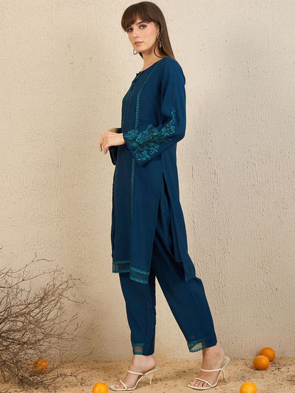 Ethnic Motifs Embroidered Thread Work Kurta With Trousers