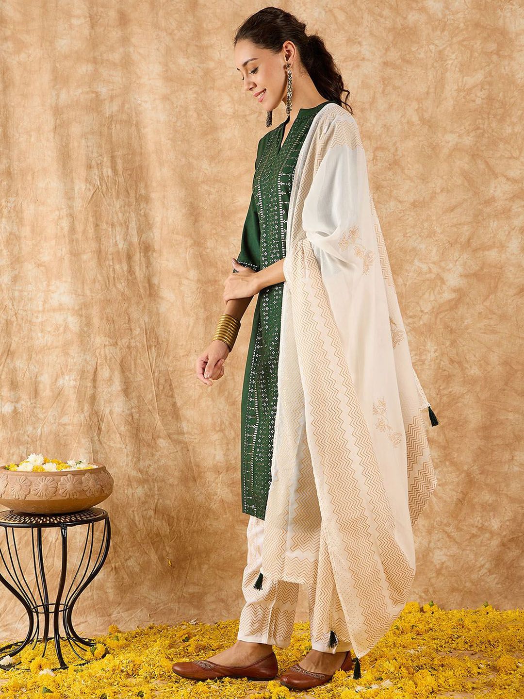 Ethnic Motifs Embroidered Straight Sequinned Kurta with Trousers & Dupatta
