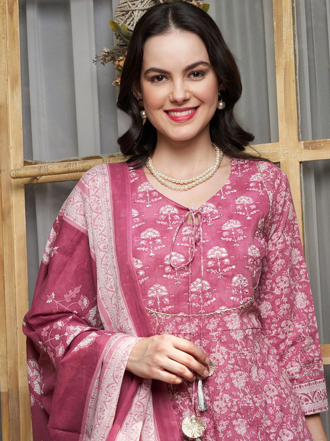 Dhiyona SN Women's Mauve Floral Printed Keyhole Neck Pure Cotton Kurta With Trouser & Dupatta