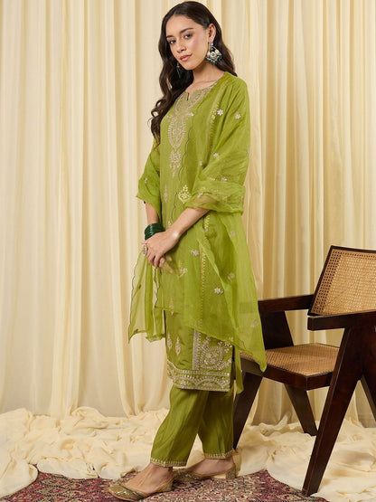 Women Ethnic Motifs Embroidered Regular Kurta with Trousers & With Dupatta