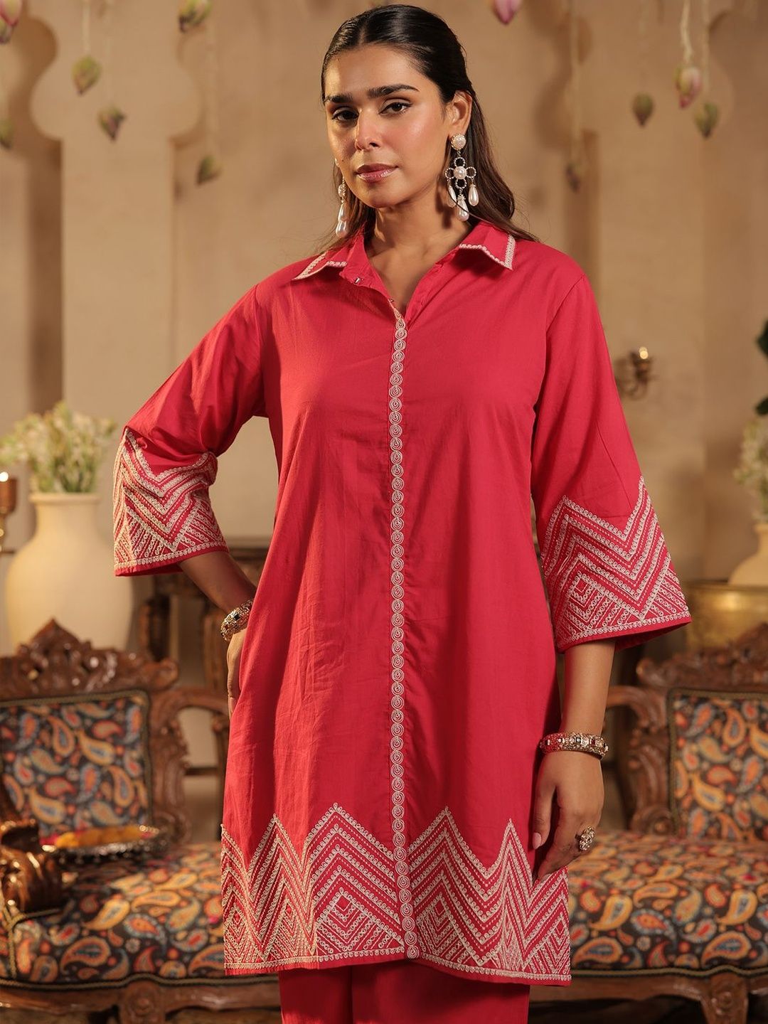 Women Geometric Embroidered Cotton Kurta with Palazzos