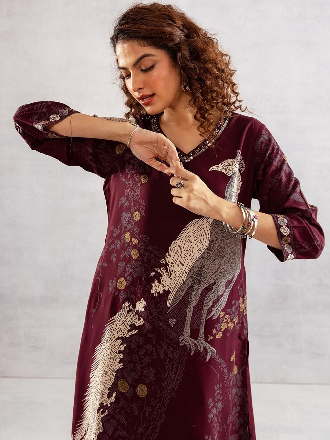 Dhiyona IS Women's Women Animal Printed Kurta with Palazzo