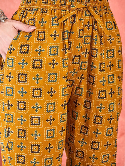 Dhiyona SN Women's Floral Printed Notch Neck Beads and Stones Pure Cotton Kurta & Trousers & Dupatta