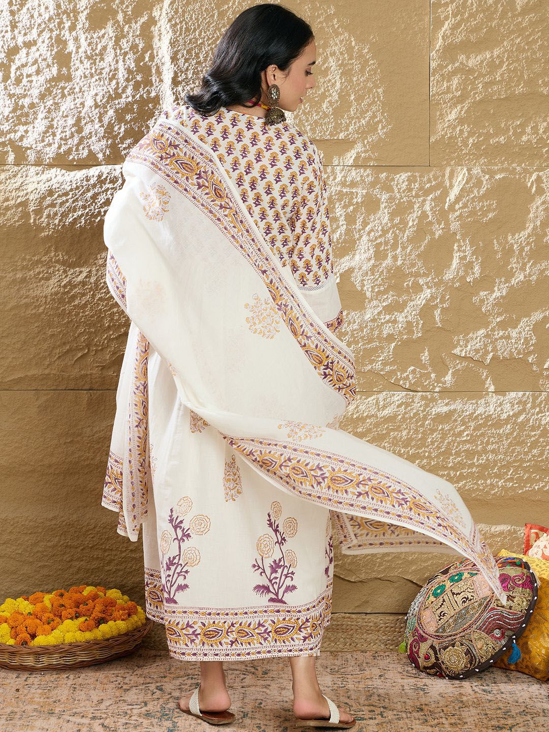 Dhiyona IE Women Ethnic Motifs Printed Empire Pure Cotton Kurta with Trousers & Dupatta