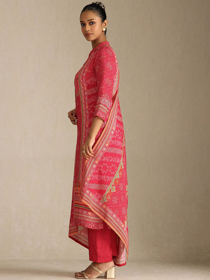 Dhiyona SO Women's Floral Printed Mandarin Collar Sequinned Straight Kurta With Trousers And Dupatta