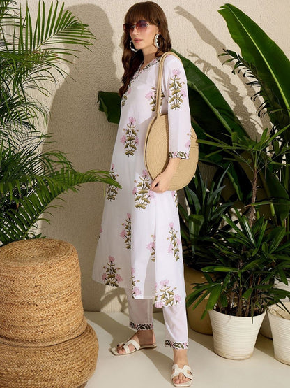 Women Floral Printed Regular Pure Cotton Kurta with Trousers
