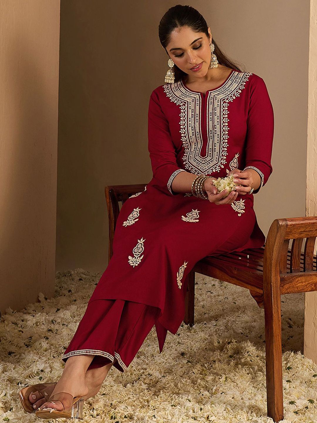 Dhiyona IE Embroidered Tunic With Trousers Co-Ords