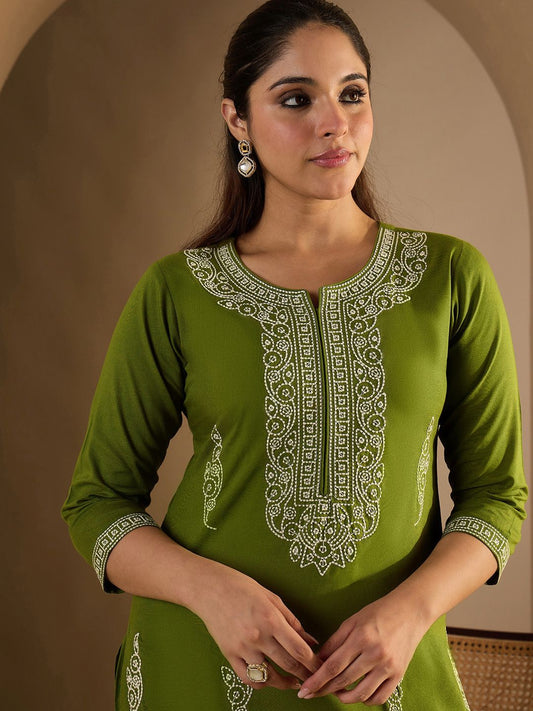Dhiyona IE Women Embroidered Round Neck Straight Co-Ords Set
