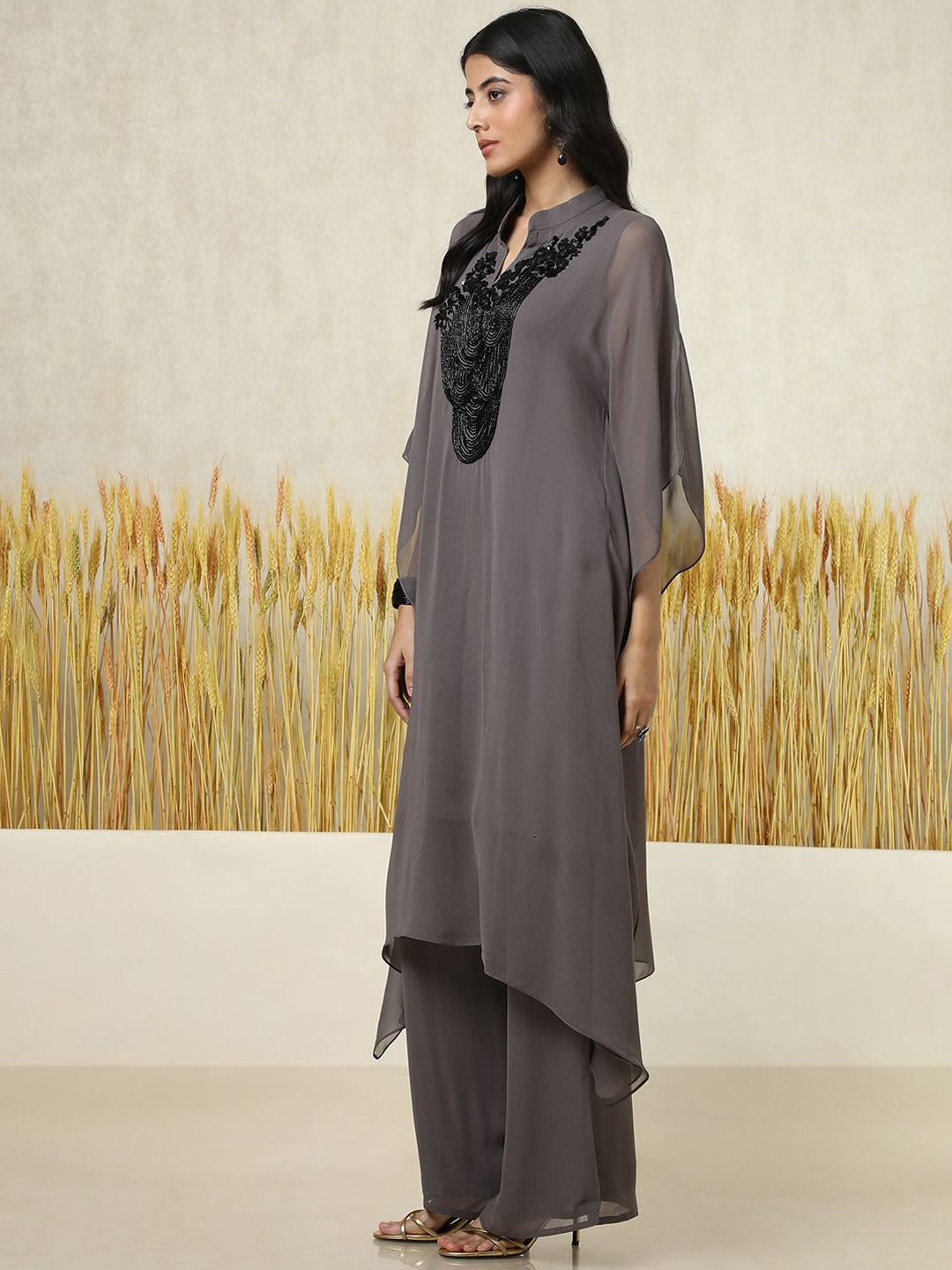 Dhiyona SO Women's Floral Yoke Design Mandarin Collar Beads Work Georgette Kurta & Palazzos & Inner