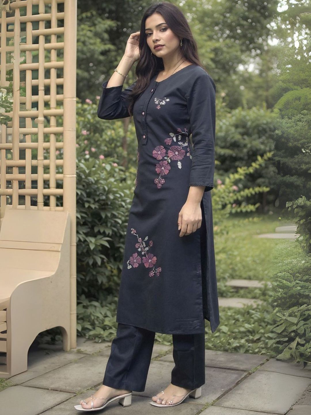 Dhiyona IE Embroidered Round Neck Top With Trousers