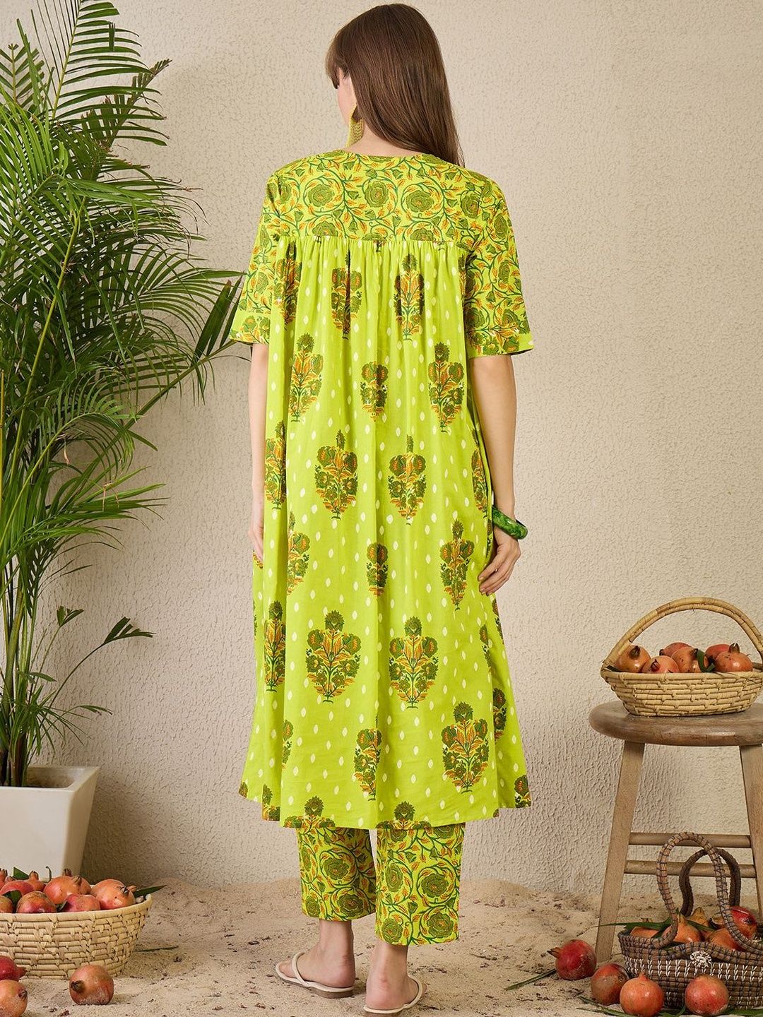 Women Ethnic Motifs Printed Cotton A-Line Kurta with Trousers