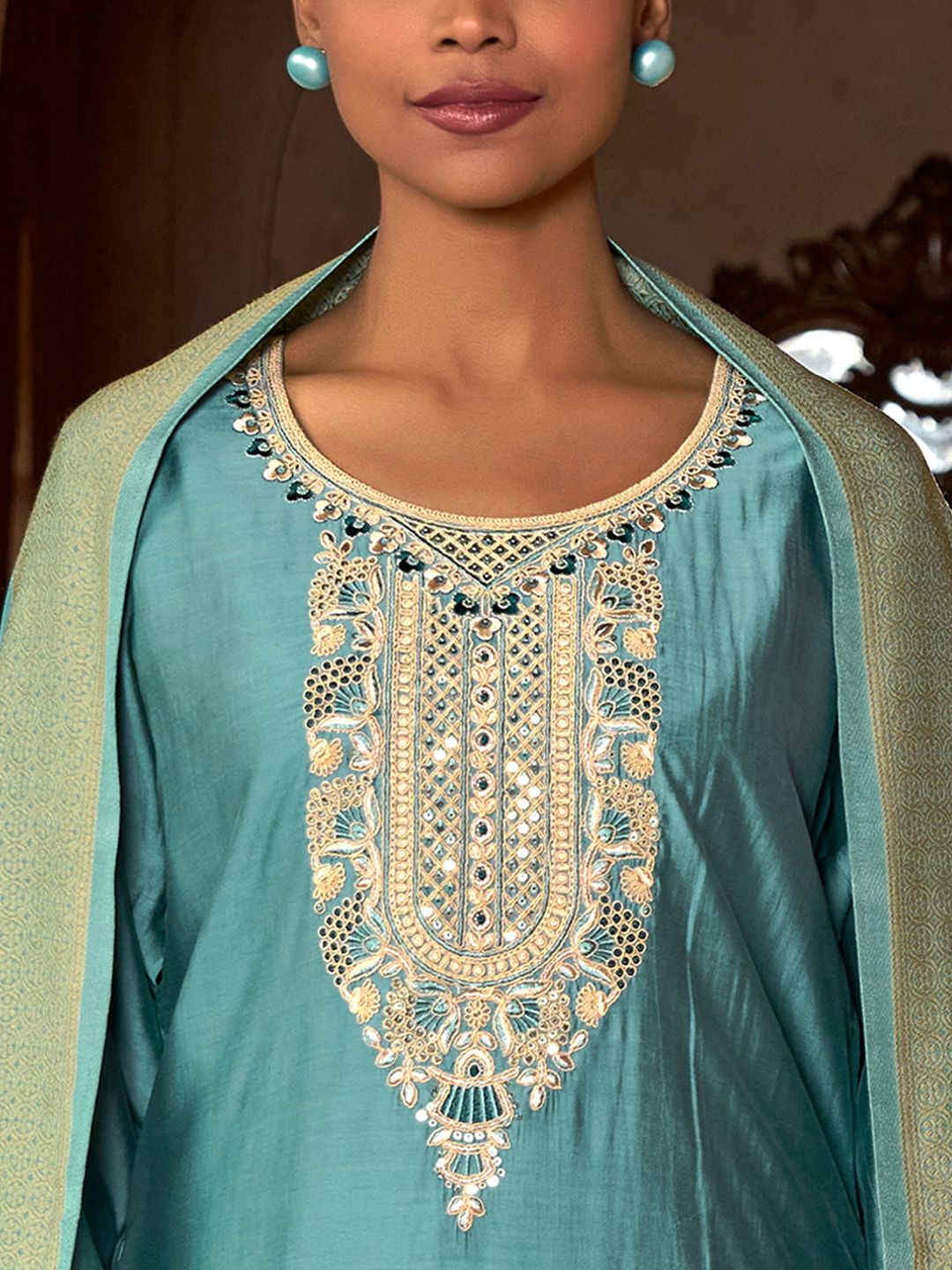 Dhiyona WP Women Embroidered Viscose Silk Suit Set