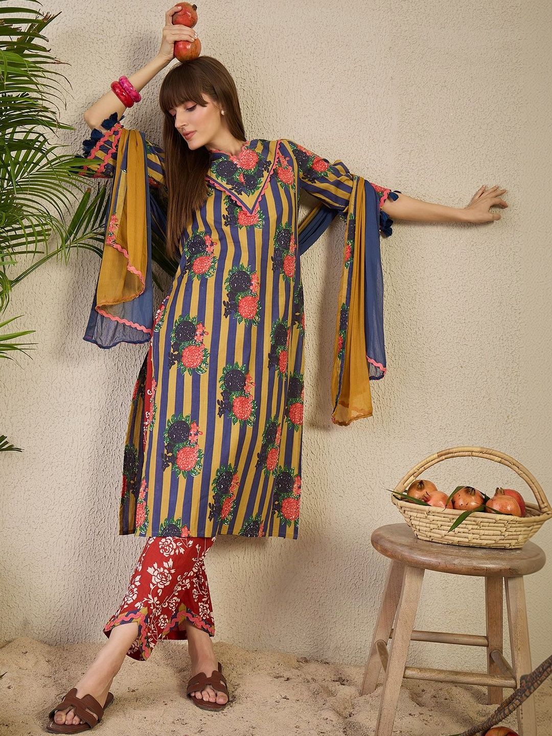 Women Printed Regular Pure Cotton Kurta with Trousers & With Dupatta