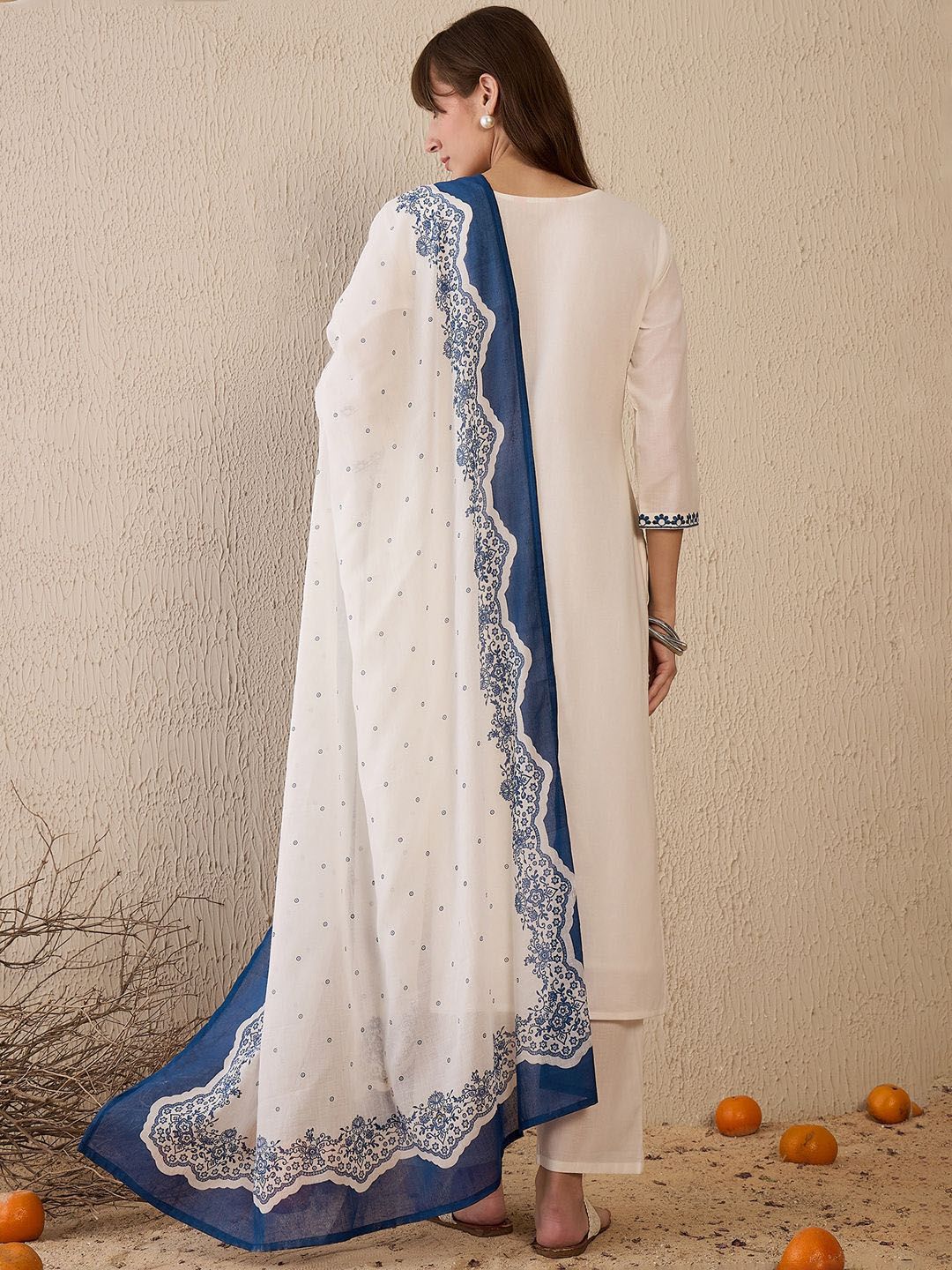Women Floral Embroidered Regular Thread Work Pure Cotton Kurta with Trousers & With Dupatta