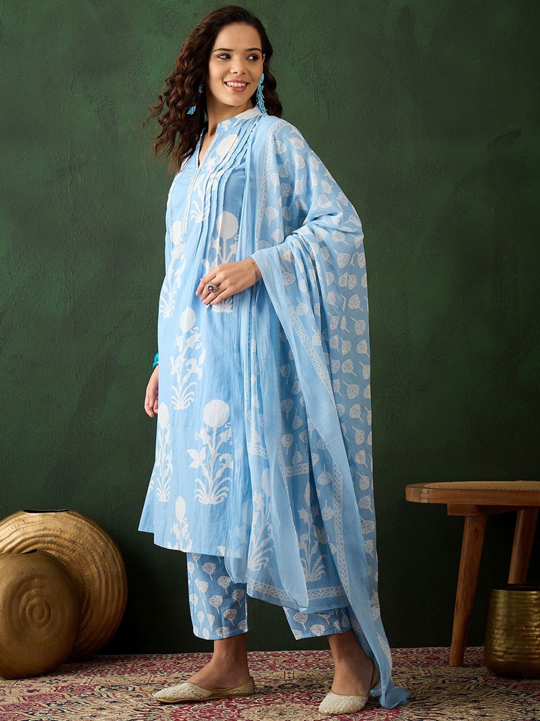 Dhiyona SN Women's Blue Floral Printed Mandarin Collar Pure Cotton Kurta With Trouser & Dupatta