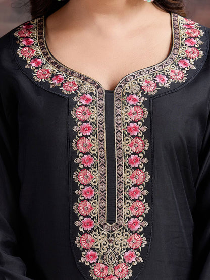 Dhiyona PD Women Floral Embroidered Thread Work Straight Kurta With Trousers & Dupatta